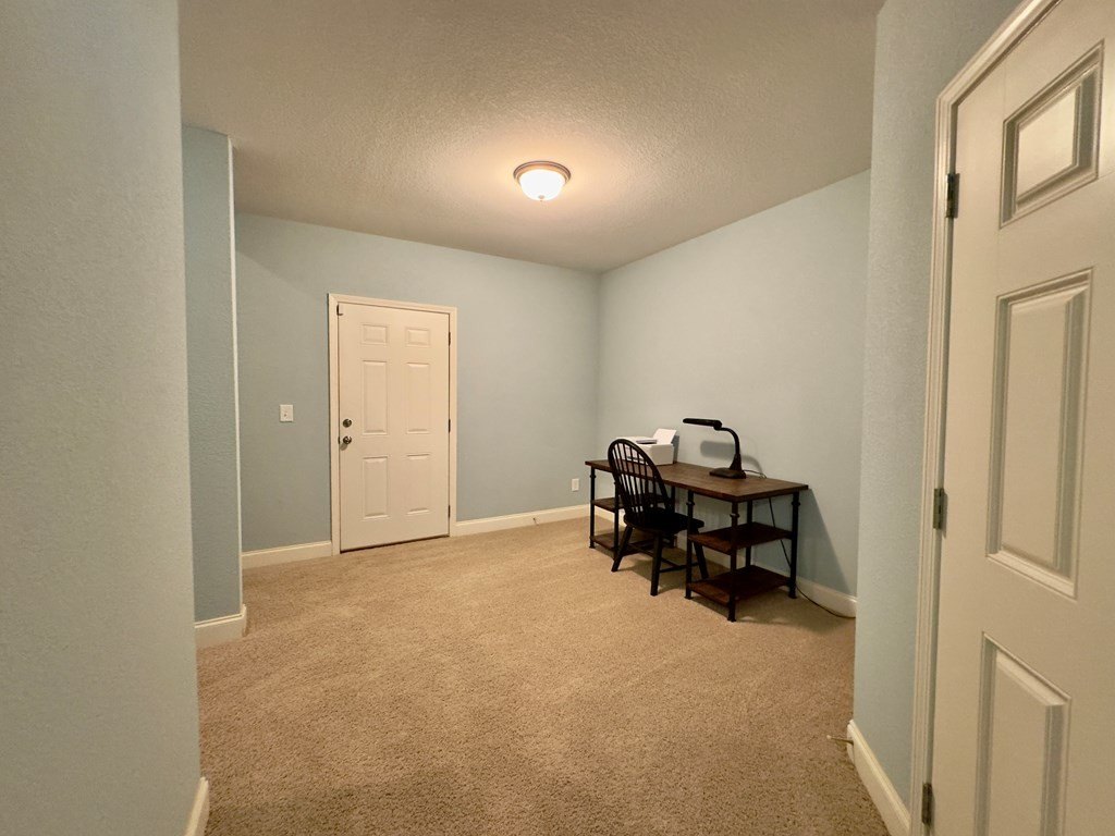 Listing photo 33