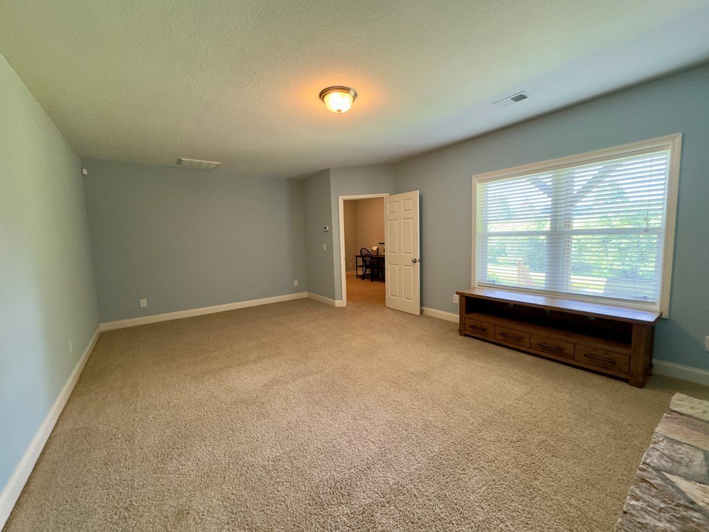 Listing photo 35