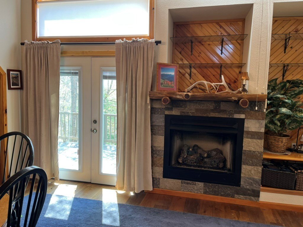Listing photo 9