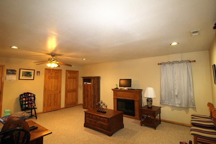 Basement Listing photo 18