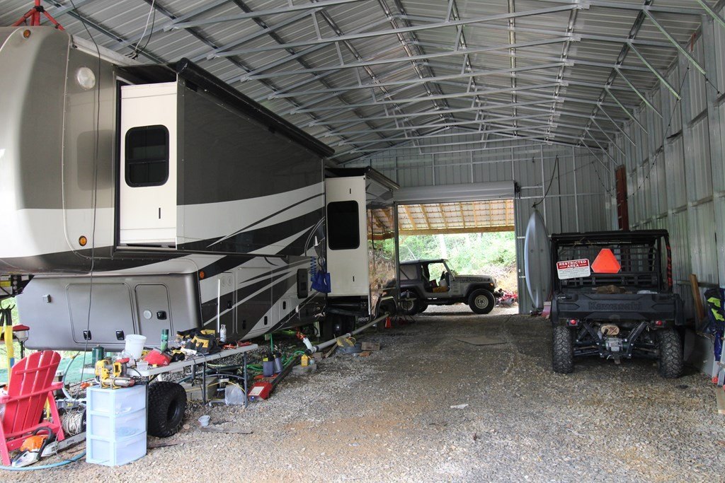 Listing photo 19